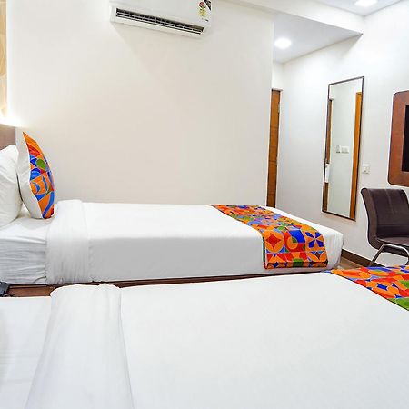 Fabhotel Ellegant Inn 班加罗尔 外观 照片